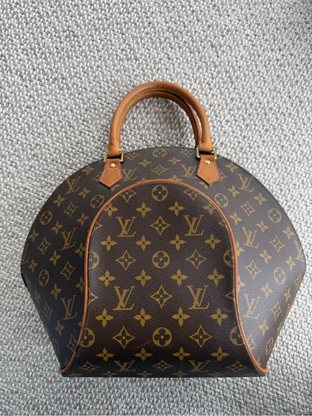 Louis Vuitton Ellipse MM Monogram
